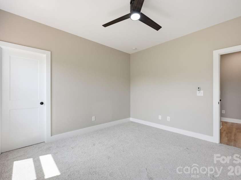 1513 Robin Road, Newton, NC 28658.  MLS# CAR4417080, YatesRealty ID 46046. 