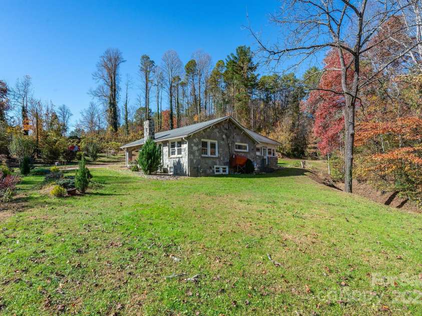 914 Catheys Creek Church Road, Brevard, NC 28712.  MLS# CAR4321421, YatesRealty ID 4605. 