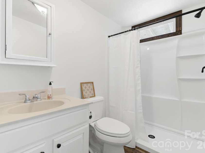 520 Maranatha Way, Waynesville, NC 28785.  MLS# CAR4415175, YatesRealty ID 46050. 