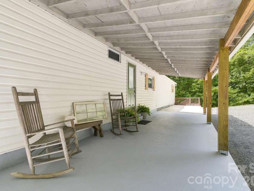 520 Maranatha Way, Waynesville, NC 28785.  MLS# CAR4415175, YatesRealty ID 46050. 