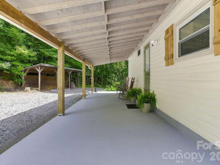 520 Maranatha Way, Waynesville, NC 28785.  MLS# CAR4415175, YatesRealty ID 46050. 