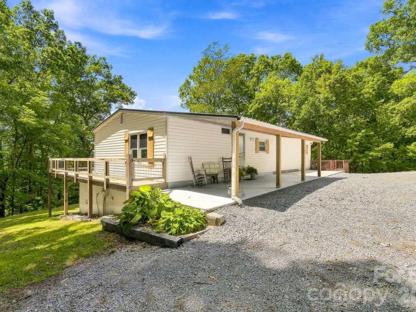 520 Maranatha Way, Waynesville, NC 28785.  MLS# CAR4415175, YatesRealty ID 46050. 