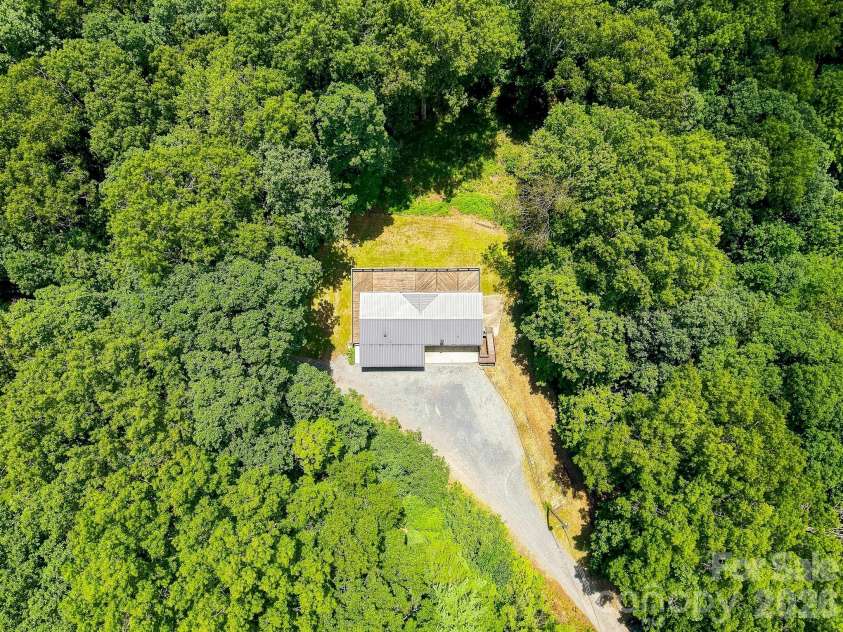 520 Maranatha Way, Waynesville, NC 28785.  MLS# CAR4415175, YatesRealty ID 46050. 