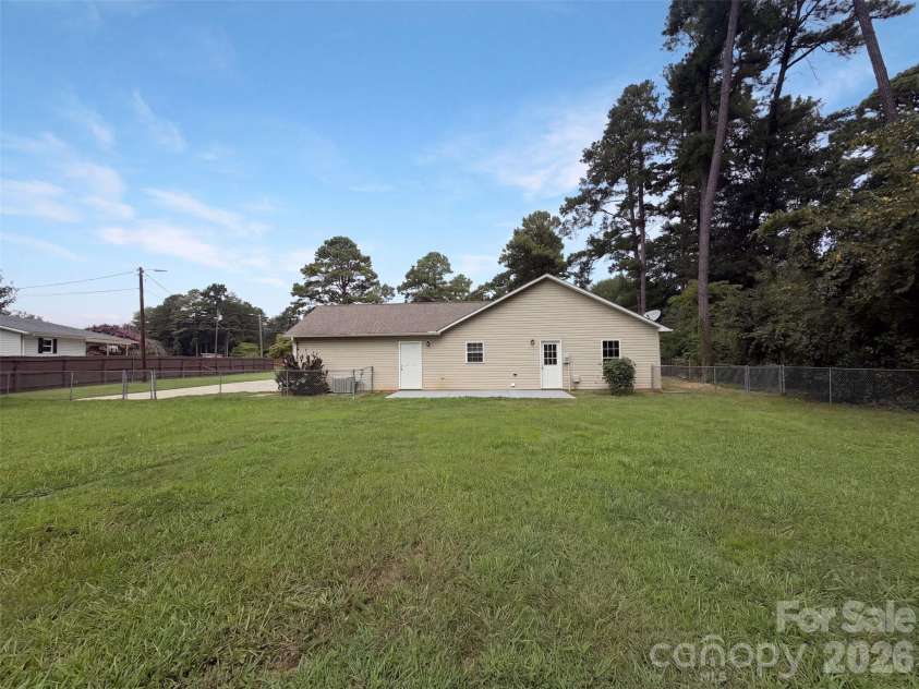 225 Vineyard Drive, Salisbury, NC 28146.  MLS# CAR4417093, YatesRealty ID 46056. 