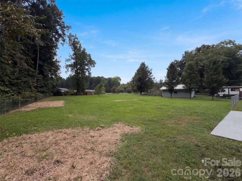 225 Vineyard Drive, Salisbury, NC 28146.  MLS# CAR4417093, YatesRealty ID 46056. 