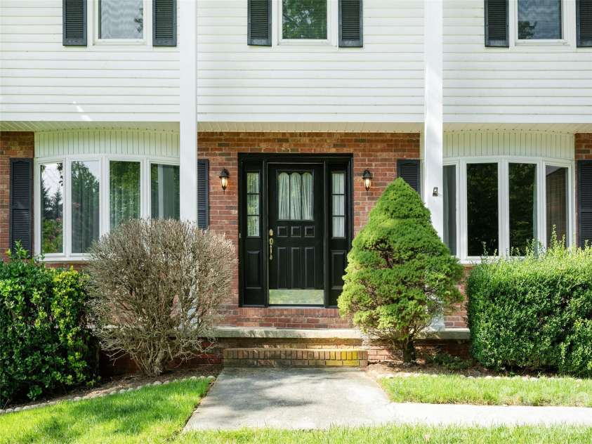 211 Ginseng Lane, Hendersonville, NC 28791.  MLS# CAR4417023, YatesRealty ID 46057. 