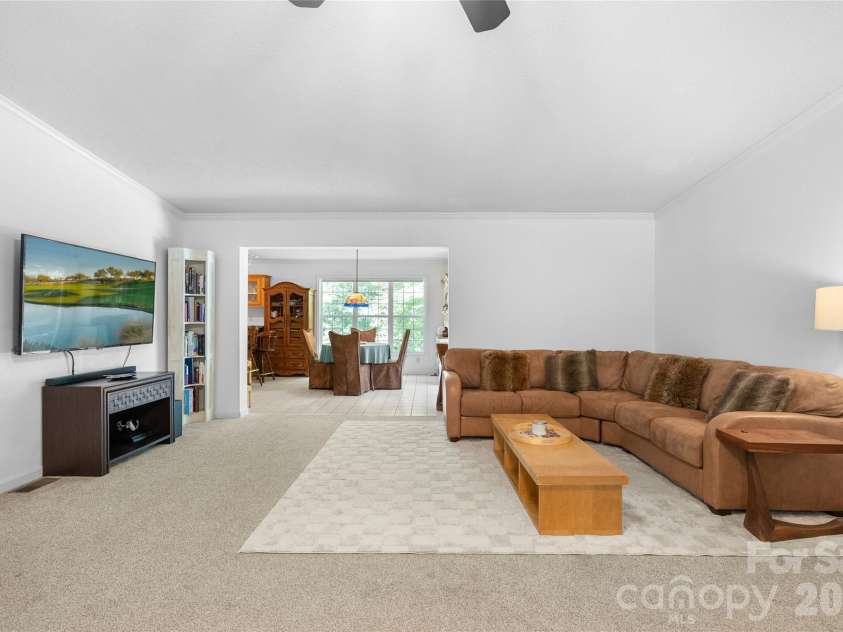 2230 Walnut Hollow Road, Brevard, NC 28712.  MLS# CAR4416763, YatesRealty ID 46059. 