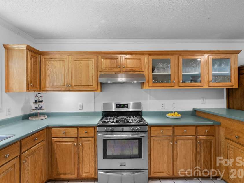 2230 Walnut Hollow Road, Brevard, NC 28712.  MLS# CAR4416763, YatesRealty ID 46059. 