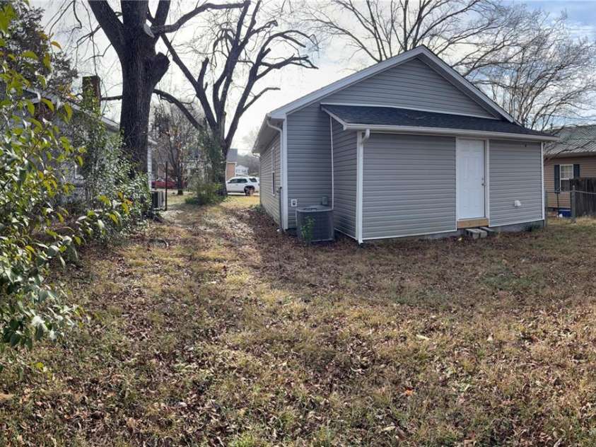 132 Lacy Street, Chester, SC 29706.  MLS# CAR4342130, YatesRealty ID 4606. 