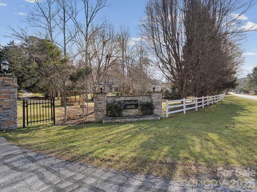 220 Jonathan Creek Drive, Etowah, NC 28729.  MLS# CAR4340681, YatesRealty ID 4606. 
