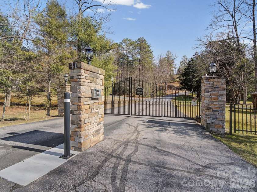 220 Jonathan Creek Drive, Etowah, NC 28729.  MLS# CAR4340681, YatesRealty ID 4606. 