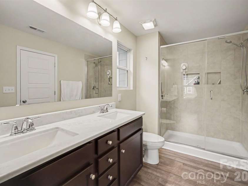 1138 Streamside Lane, York, SC 29745.  MLS# CAR4415623, YatesRealty ID 46062. 