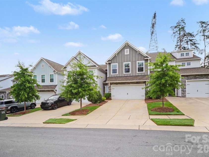 1138 Streamside Lane, York, SC 29745.  MLS# CAR4415623, YatesRealty ID 46062. 