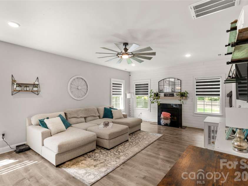 836 Hardin Street, Lancaster, SC 29720.  MLS# CAR4412825, YatesRealty ID 46063. 