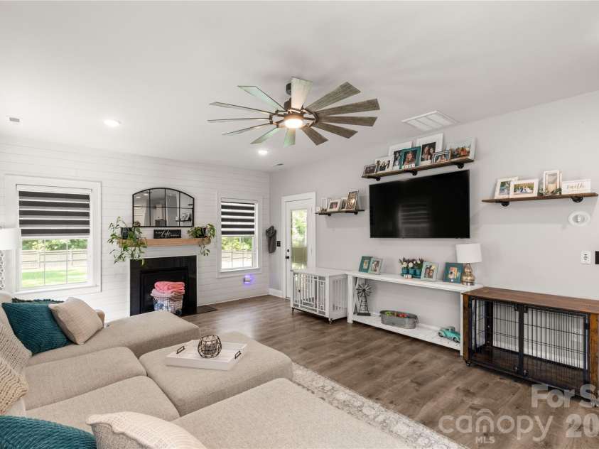836 Hardin Street, Lancaster, SC 29720.  MLS# CAR4412825, YatesRealty ID 46063. 