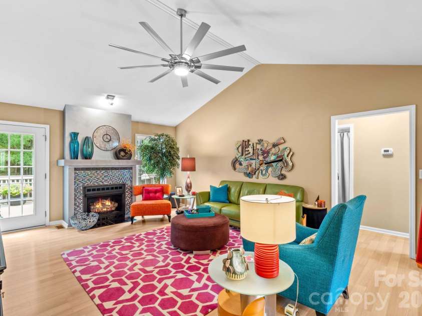 189 River Birch Circle, Mooresville, NC 28115.  MLS# CAR4416223, YatesRealty ID 46067. 