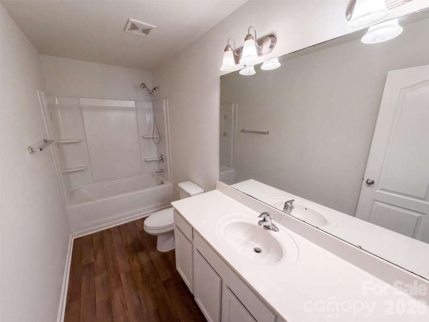 8815 First Run Court, Charlotte, NC 28215.  MLS# CAR4417114, YatesRealty ID 46069. 