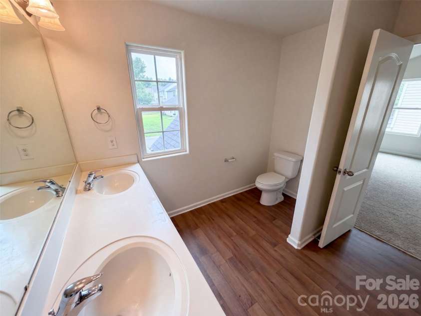8815 First Run Court, Charlotte, NC 28215.  MLS# CAR4417114, YatesRealty ID 46069. 