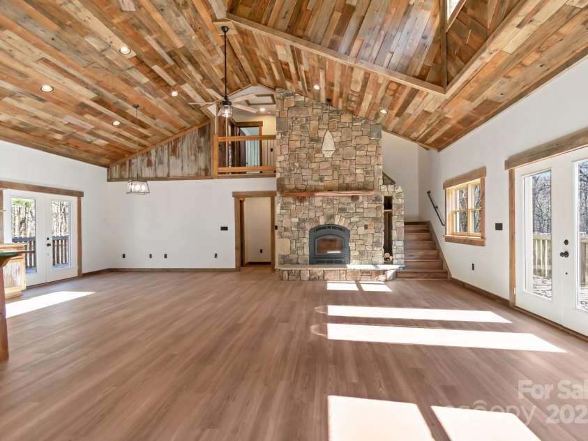 486 Hunter-Lysik Way, Laurel Springs, NC 28644.  MLS# CAR4325096, YatesRealty ID 4607. 