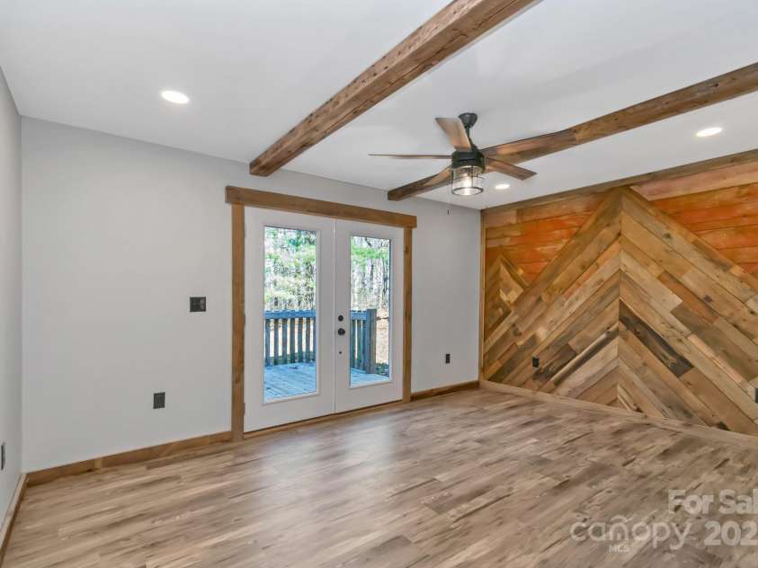 486 Hunter-Lysik Way, Laurel Springs, NC 28644.  MLS# CAR4325096, YatesRealty ID 4607. 