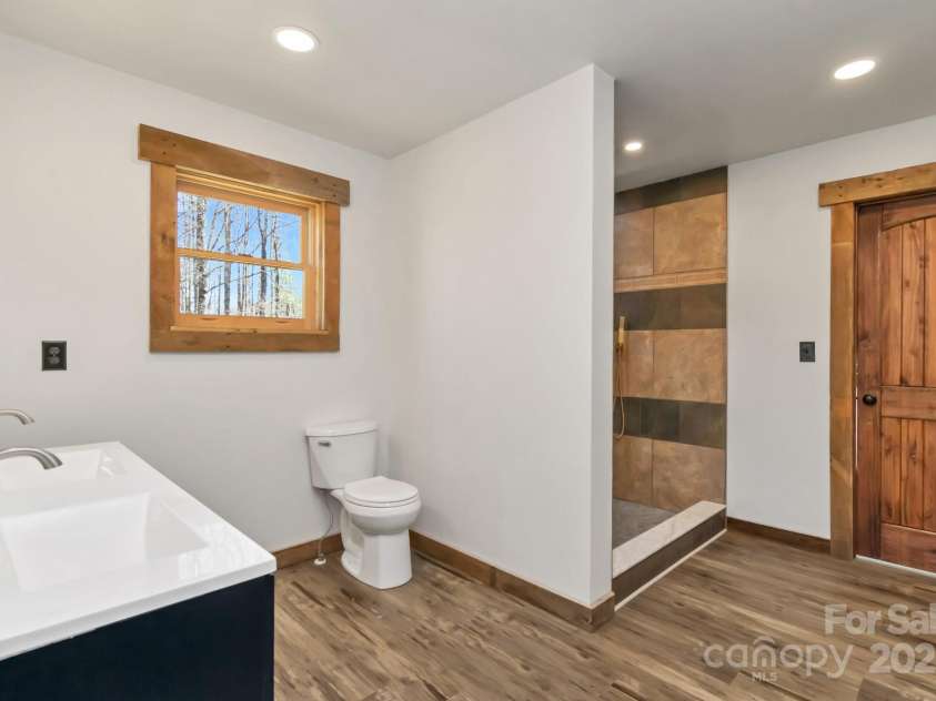 486 Hunter-Lysik Way, Laurel Springs, NC 28644.  MLS# CAR4325096, YatesRealty ID 4607. 