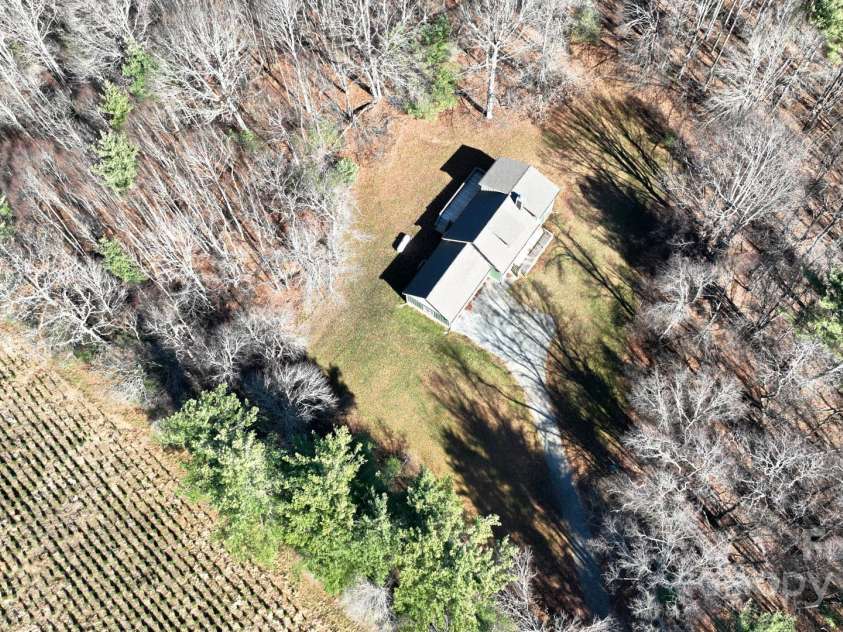 486 Hunter-Lysik Way, Laurel Springs, NC 28644.  MLS# CAR4325096, YatesRealty ID 4607. 