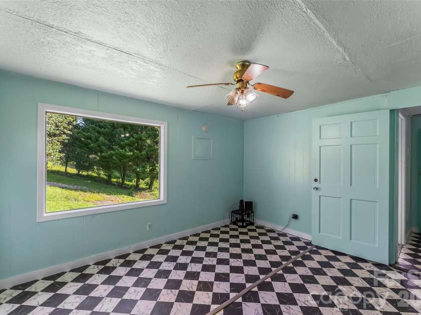4576 St Pauls Church Road, Morganton, NC 28655.  MLS# CAR4410660, YatesRealty ID 46071. 
