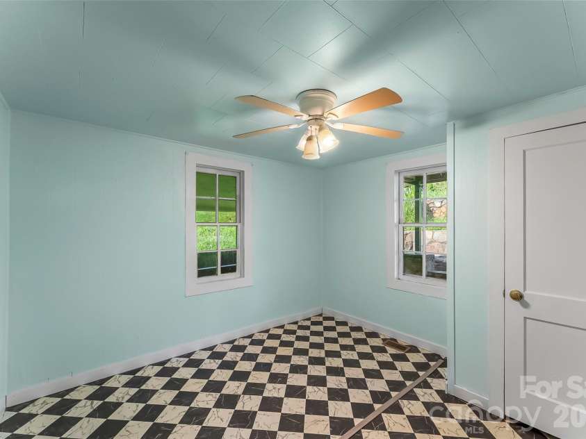 4576 St Pauls Church Road, Morganton, NC 28655.  MLS# CAR4410660, YatesRealty ID 46071. 