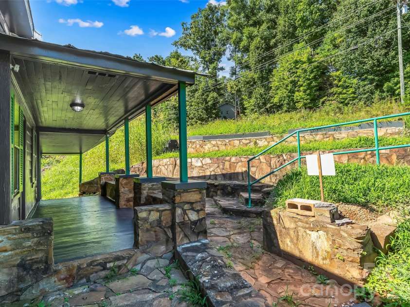 4576 St Pauls Church Road, Morganton, NC 28655.  MLS# CAR4410660, YatesRealty ID 46071. 