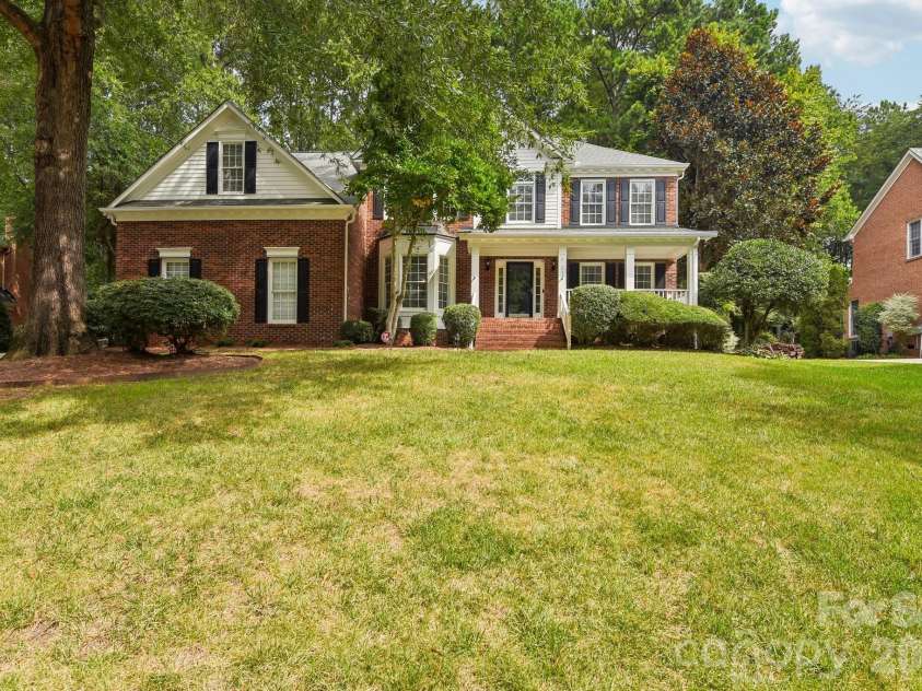 4123 Mountain Cove Drive, Charlotte, NC 28216.  MLS# CAR4415906, YatesRealty ID 46072. 