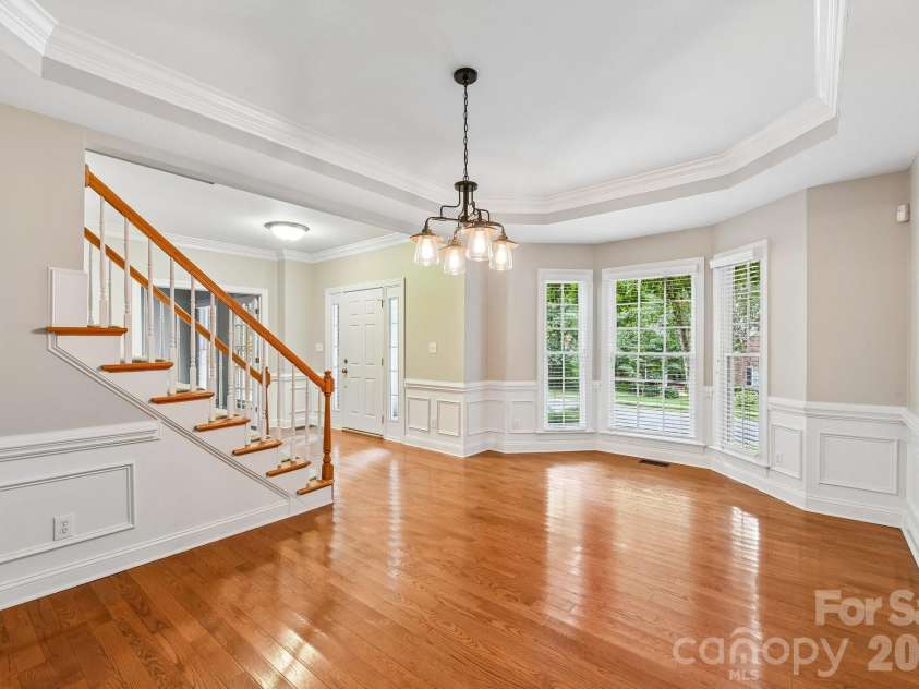 4123 Mountain Cove Drive, Charlotte, NC 28216.  MLS# CAR4415906, YatesRealty ID 46072. 