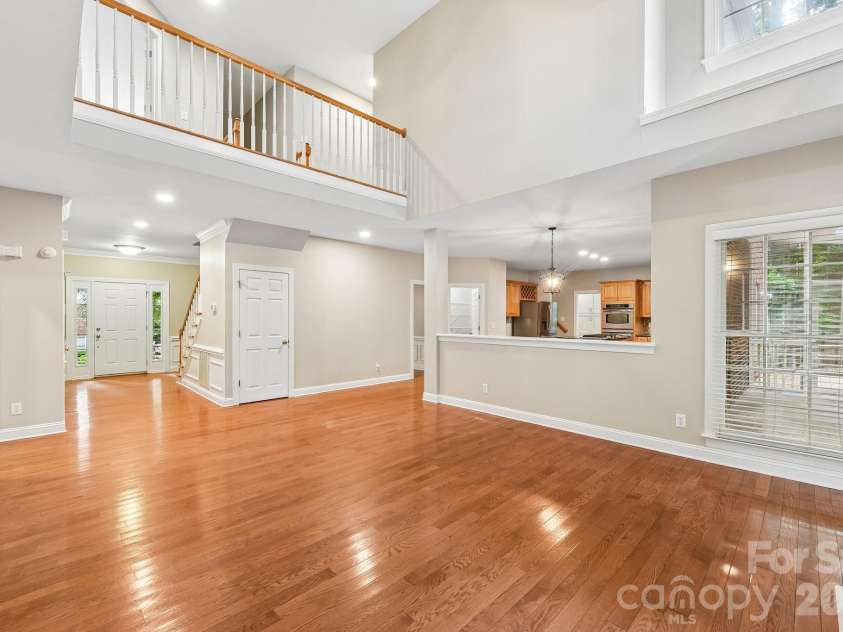 4123 Mountain Cove Drive, Charlotte, NC 28216.  MLS# CAR4415906, YatesRealty ID 46072. 