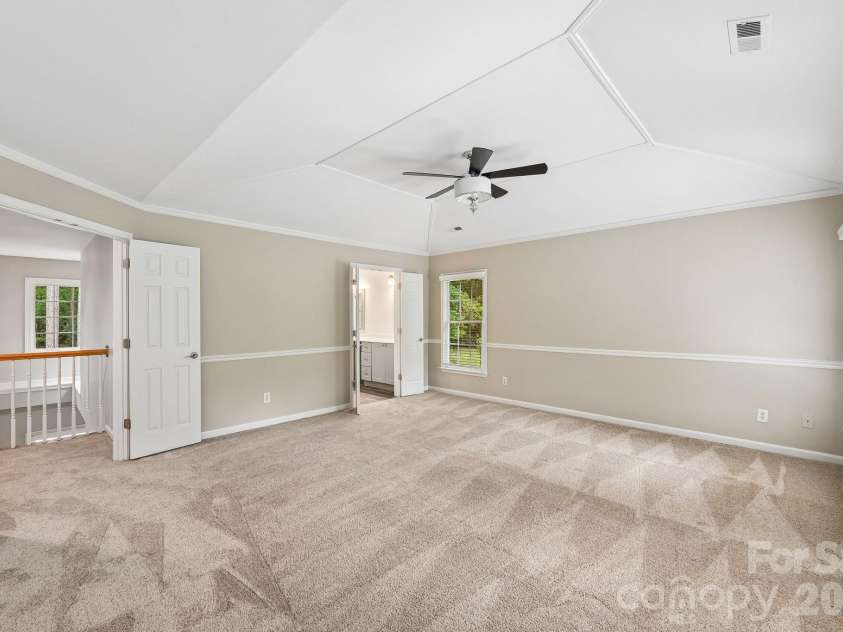 4123 Mountain Cove Drive, Charlotte, NC 28216.  MLS# CAR4415906, YatesRealty ID 46072. 