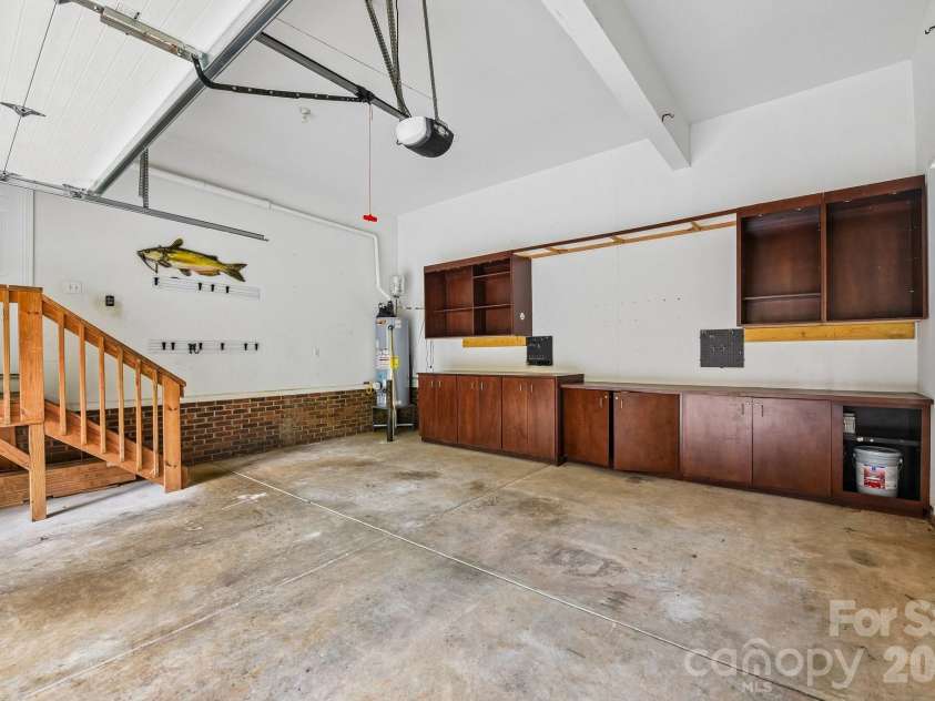 4123 Mountain Cove Drive, Charlotte, NC 28216.  MLS# CAR4415906, YatesRealty ID 46072. 