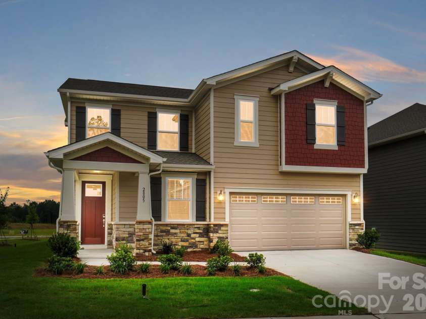 2805 Westmont Drive, Gastonia, NC 28052.  MLS# CAR4417103, YatesRealty ID 46074. 