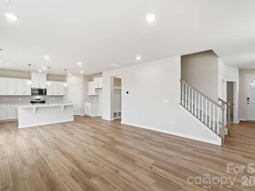 2805 Westmont Drive, Gastonia, NC 28052.  MLS# CAR4417103, YatesRealty ID 46074. 