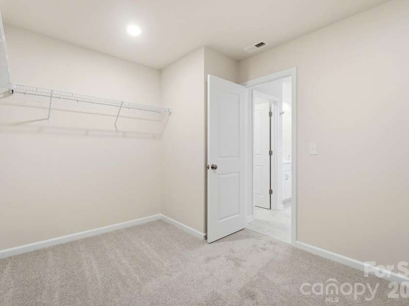 2805 Westmont Drive, Gastonia, NC 28052.  MLS# CAR4417103, YatesRealty ID 46074. 