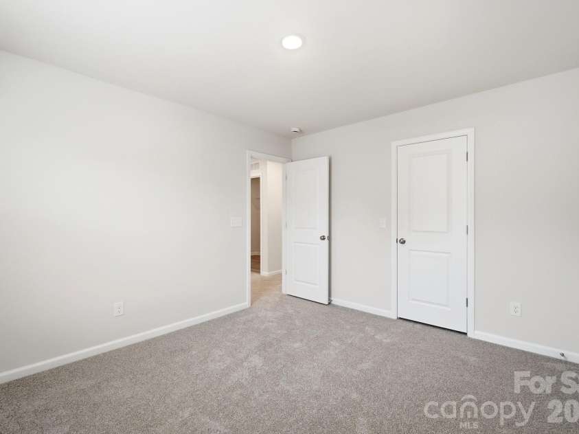 2805 Westmont Drive, Gastonia, NC 28052.  MLS# CAR4417103, YatesRealty ID 46074. 