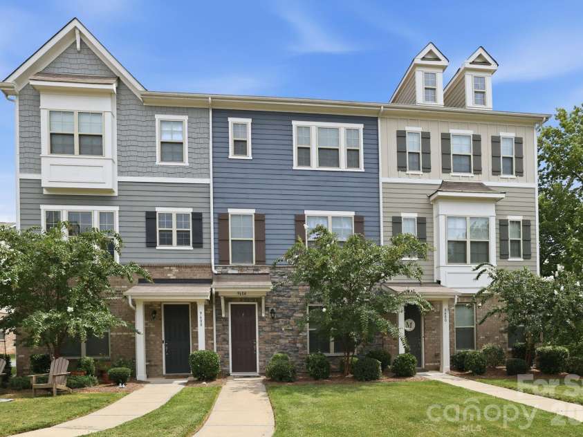 9604 Ainslie Downs Street, Charlotte, NC 28273.  MLS# CAR4416440, YatesRealty ID 46075. 
