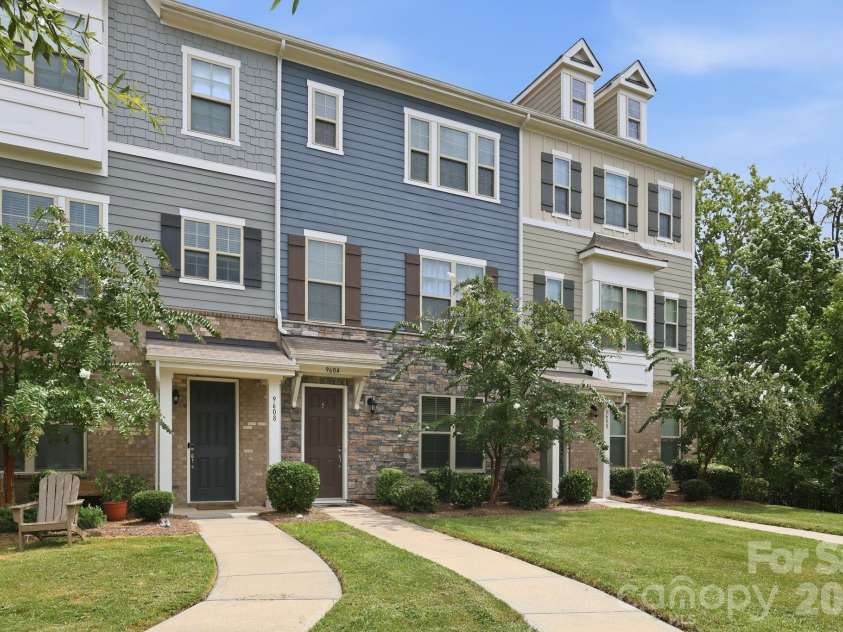 9604 Ainslie Downs Street, Charlotte, NC 28273.  MLS# CAR4416440, YatesRealty ID 46075. 