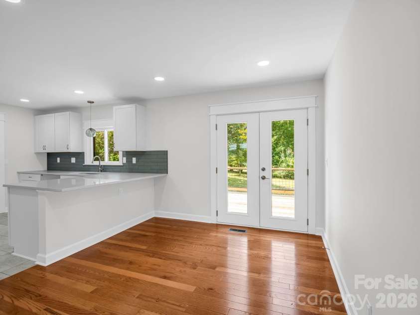 24 Verbena Way, Flat Rock, NC 28731.  MLS# CAR4413467, YatesRealty ID 46077. 