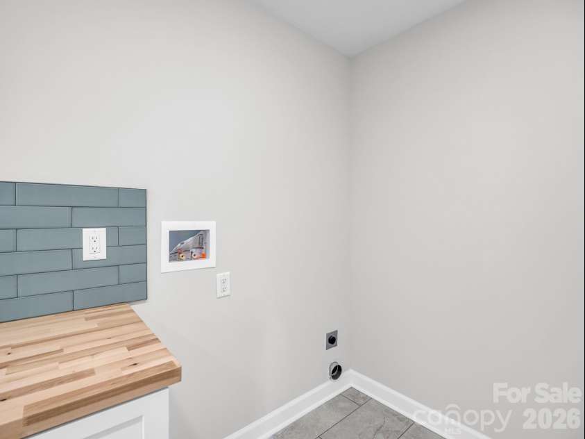 24 Verbena Way, Flat Rock, NC 28731.  MLS# CAR4413467, YatesRealty ID 46077. 