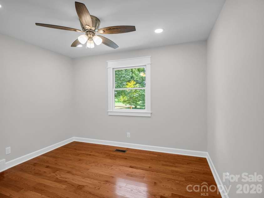 24 Verbena Way, Flat Rock, NC 28731.  MLS# CAR4413467, YatesRealty ID 46077. 