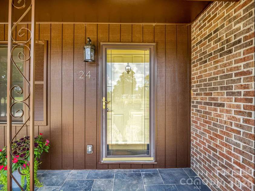 24 Verbena Way, Flat Rock, NC 28731.  MLS# CAR4413467, YatesRealty ID 46077. 
