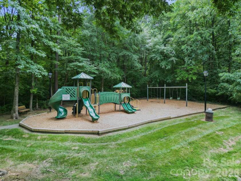 11343 Fox Hill Drive, Charlotte, NC 28269.  MLS# CAR4370223, YatesRealty ID 46081. Community Playground