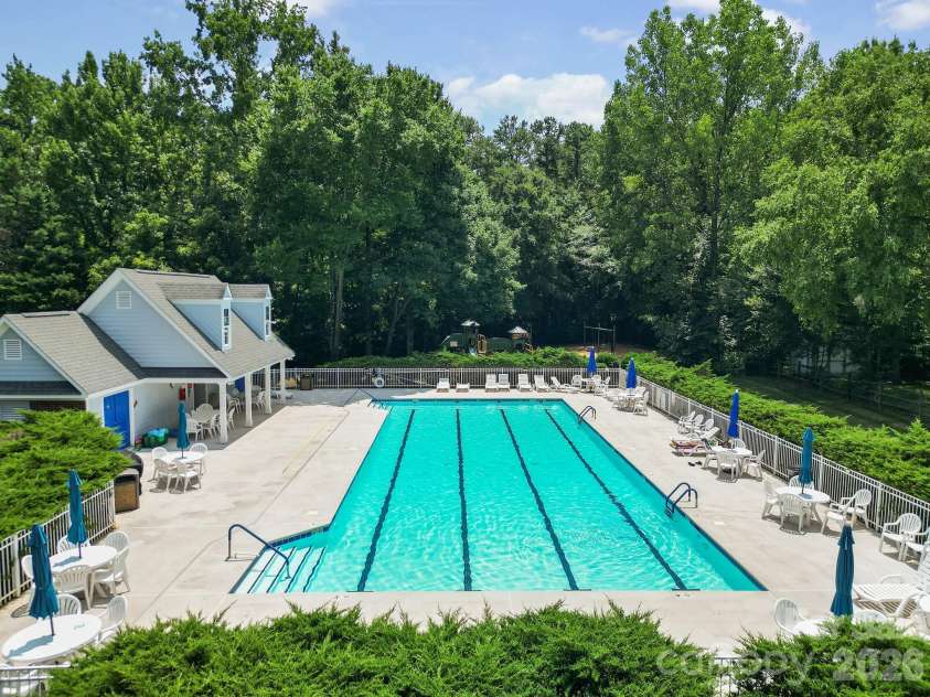 11343 Fox Hill Drive, Charlotte, NC 28269.  MLS# CAR4370223, YatesRealty ID 46081. Community Pool