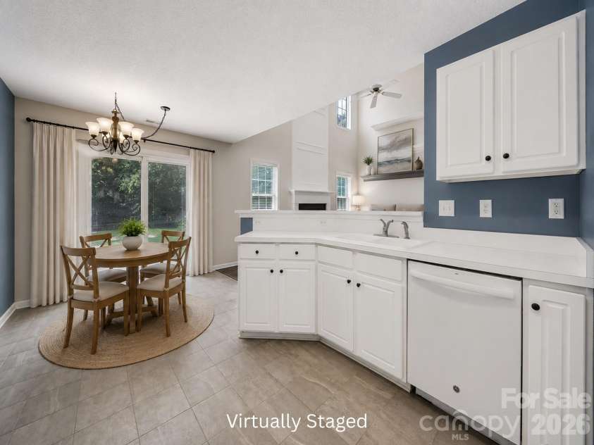 11343 Fox Hill Drive, Charlotte, NC 28269.  MLS# CAR4370223, YatesRealty ID 46081. Kitchen