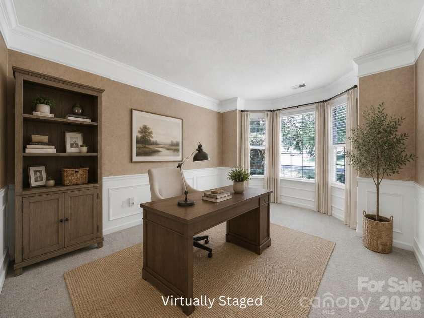 11343 Fox Hill Drive, Charlotte, NC 28269.  MLS# CAR4370223, YatesRealty ID 46081. Office/Flex Space