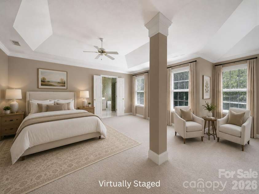 11343 Fox Hill Drive, Charlotte, NC 28269.  MLS# CAR4370223, YatesRealty ID 46081. Primary Bedroom