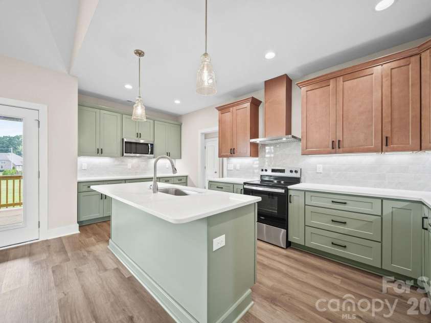 4515 Marvin Simpson Road, Marshville, NC 28103.  MLS# CAR4411738, YatesRealty ID 46083. Kitchen